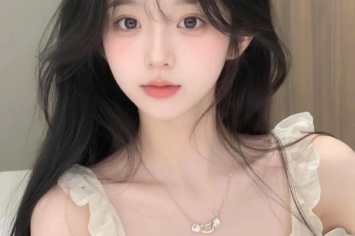 娱乐圈再曝打人事件某剧组欲将代拍丢下城楼场面暴力吓人